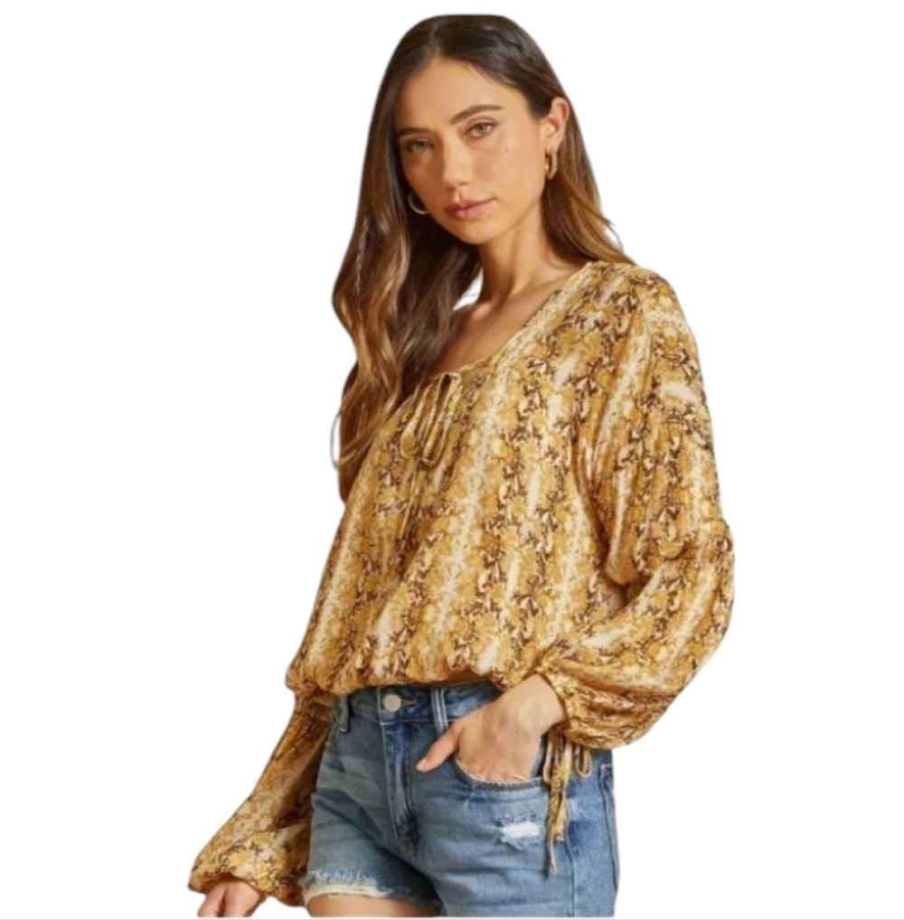 Savanna Jane Yellow Gold Snake Skin Print Blouse Bishop Sleeves NWT Size Large